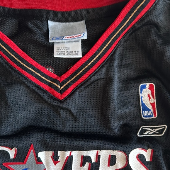 Philadelphia 76ers Allen Iverson jersey Reebok - Picture 2 of 4
